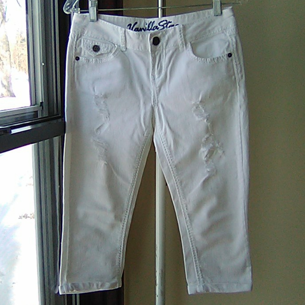 NWOT VANILLA STAR Capris